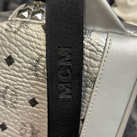 Mcm backpack with studs - Picture 2 of 6